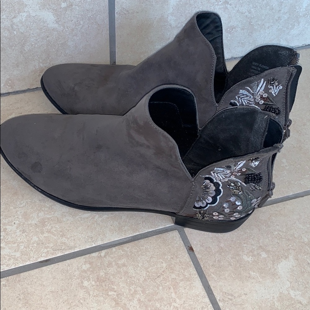 Grey booties with designed back!